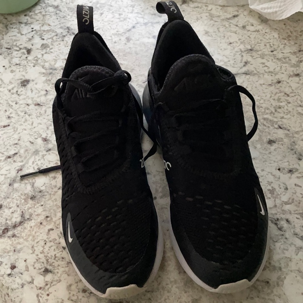 Air max 270, youth size 5